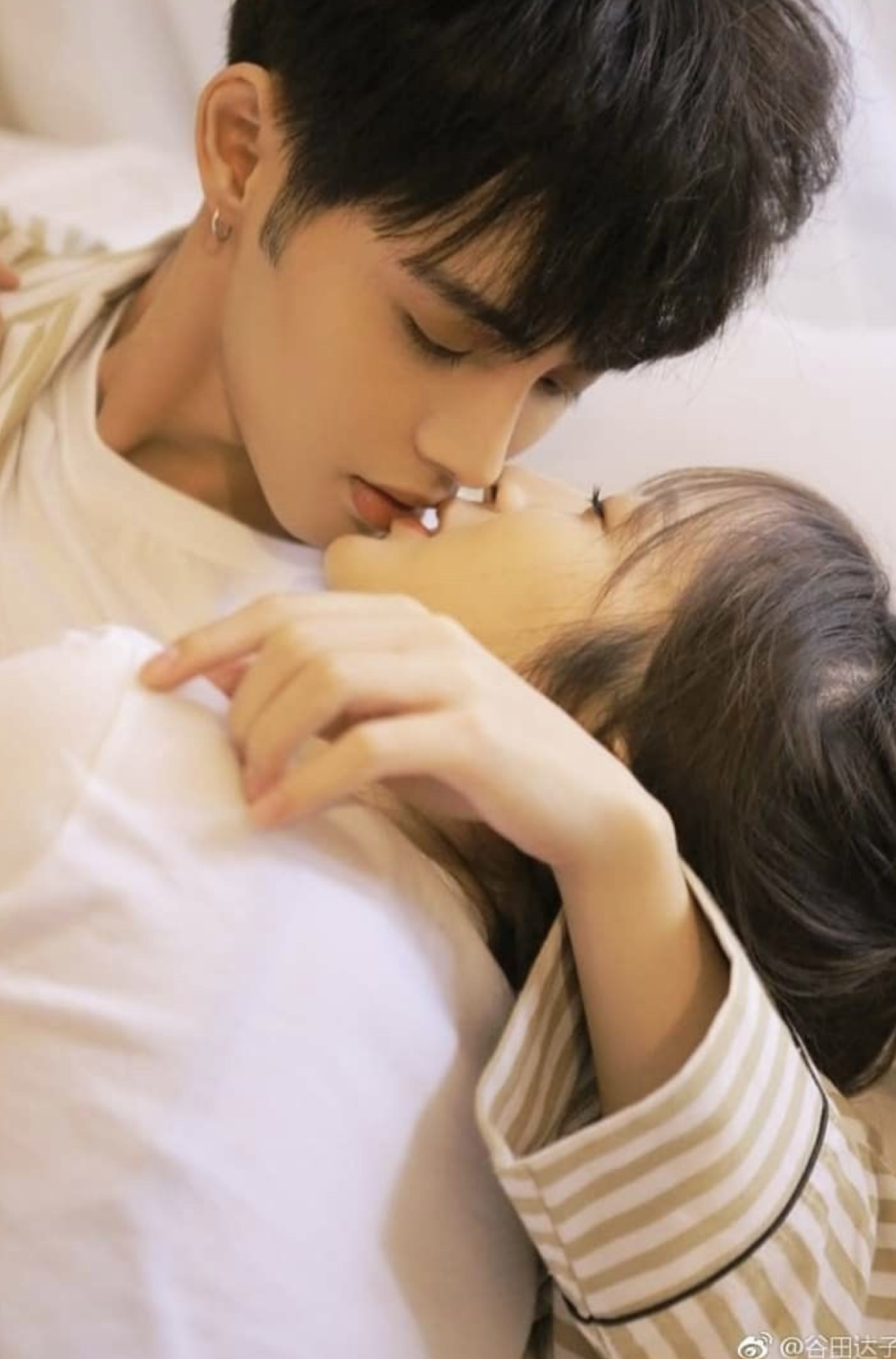 SỐNG CHUNG VỚI SẾP TỔNG